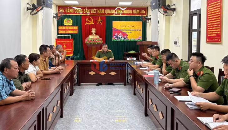 Tổ rà soát ma túy xã Thống Nhất họp đánh giá hiệu quả công việc.