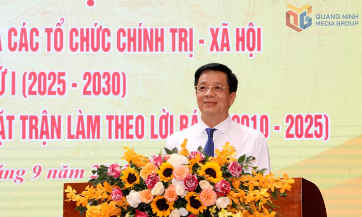 Đồng chí Nguyễn Văn Hồi, Chủ tịch Ủy ban MTTQ tỉnh, phát biểu tại hội nghị.