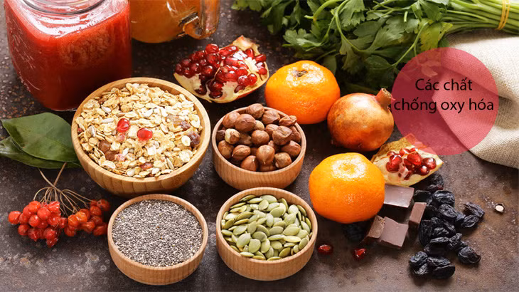 Chất chống oxy hóa polyphenols có nhiều trong các loại thực phẩm...