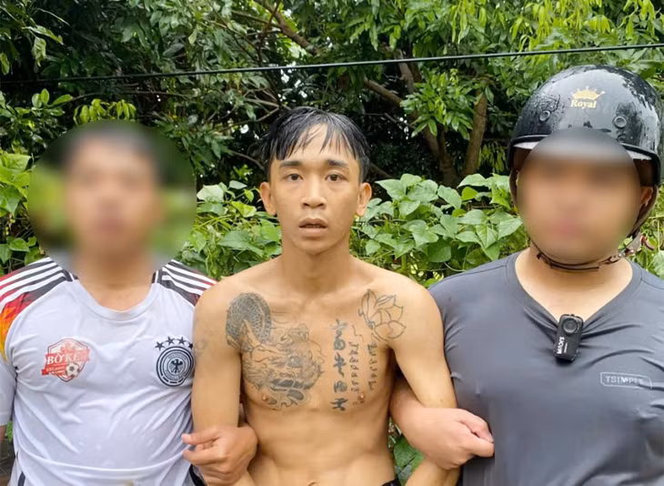 Đối tượng Mai Văn Phúc bị bắt giữ khi đang lẩn trốn tại TP Cần Thơ. Ảnh: Vũ Tiến