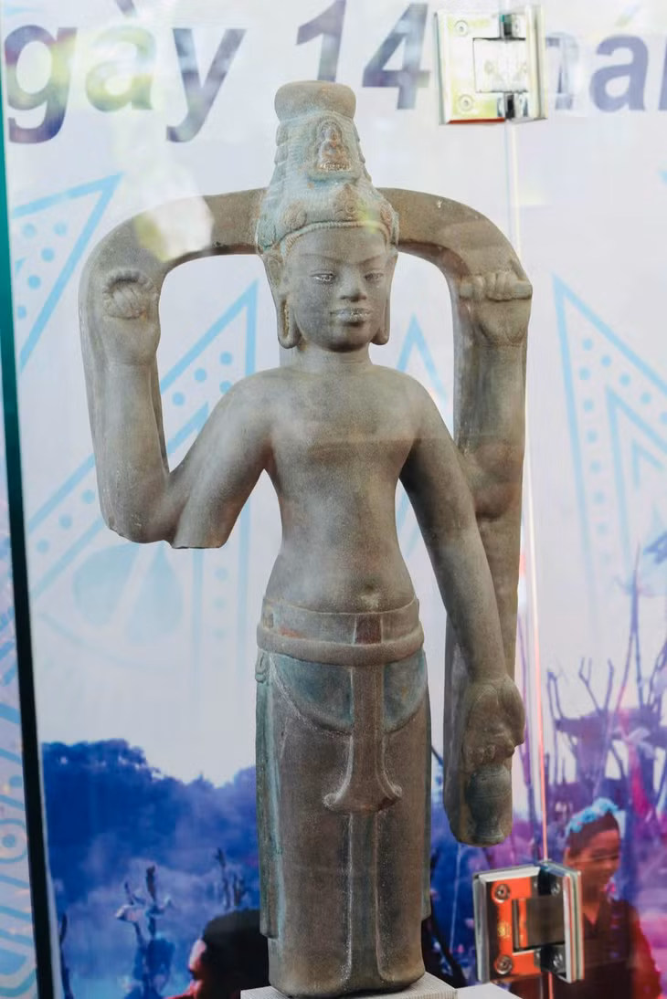 Bảo vật quốc gia tượng Avalokitesvara Bắc Bình. Ảnh: Duy Tuấn