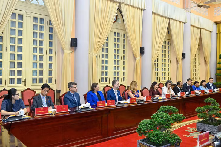Điều phối viên thường trú Liên hợp quốc, cùng các Trưởng đại diện các tổ chức Liên hợp Quốc tại Việt Nam tại buổi tiếp. (Ảnh: THUỶ NGUYÊN)