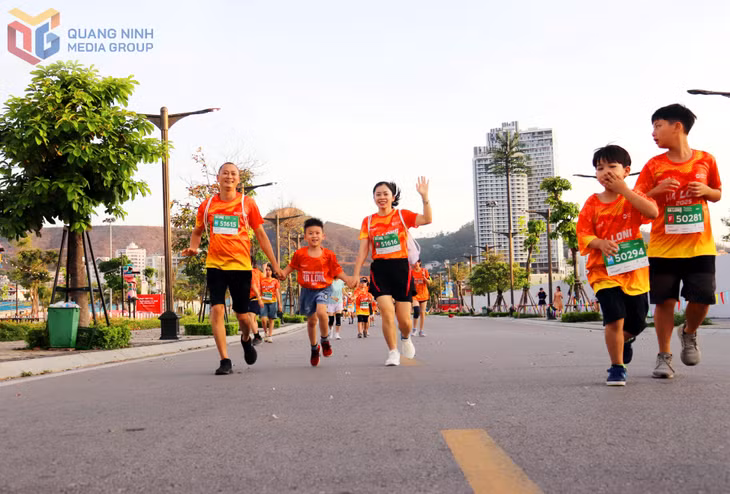 Các giải thể thao không chỉ gắn kết mà còn thu hút các thành viên trong gia đình, bạn bè cùng đi du lịch, trải nghiệm.