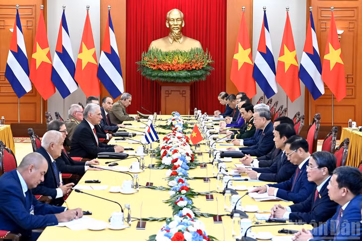 Tổng Bí thư Tô Lâm hội đàm với Bí thư Thứ nhất, Chủ tịch nước Cuba Miguel Diaz-Canel Bermudez. (Ảnh: ĐĂNG KHOA)