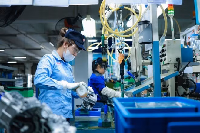 10 khoản thu nhập từ tiền lương tiền công được miễn thuế TNCN. Ảnh: Hải Nguyễn