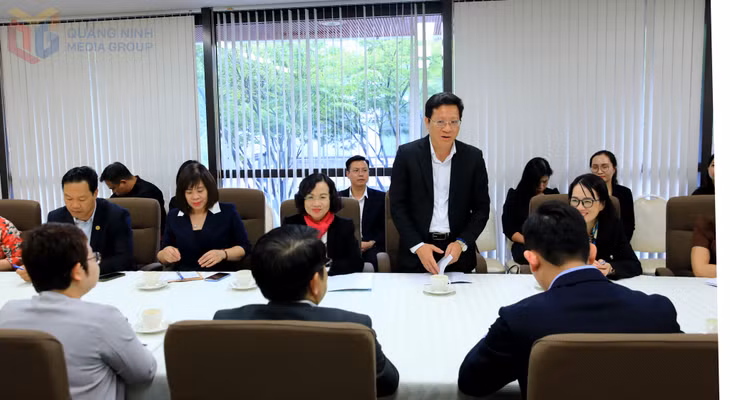 Lãnh đạo Sở Văn hóa Thể thao và Du lịch phát biểu tại buổi làm việc
