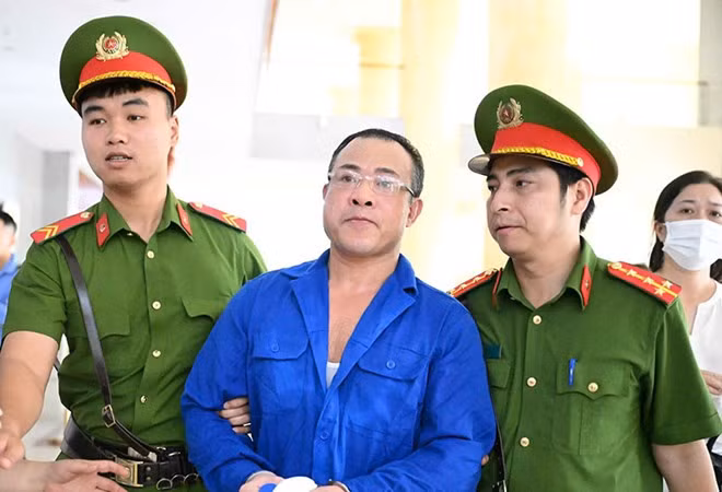Chủ chung cư mini bị cháy được giảm 2 năm 6 tháng tù. Ảnh: Quang Việt