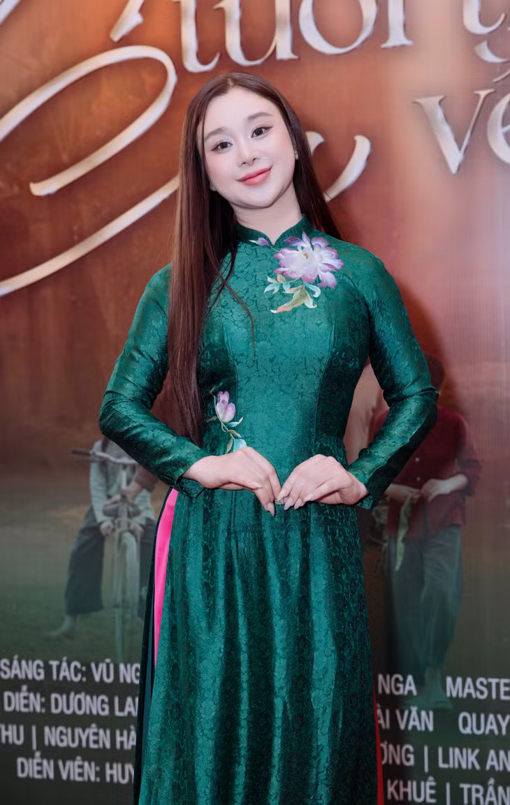 Phương Nga chọn lối hát bằng cảm xúc thật