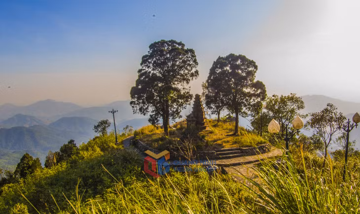 Chùa Vân Tiêu bình yên đẹp như một bức tranh