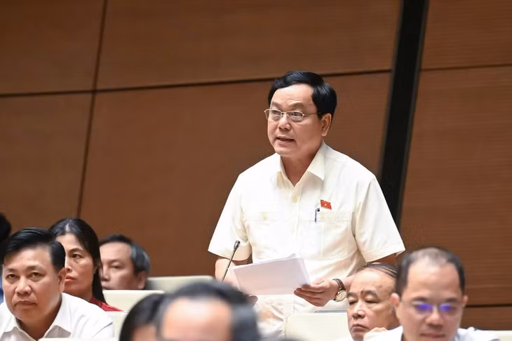 Đại biểu Hoàng Đức Thắng (đoàn Quảng Trị). (Ảnh: Media Quốc hội)