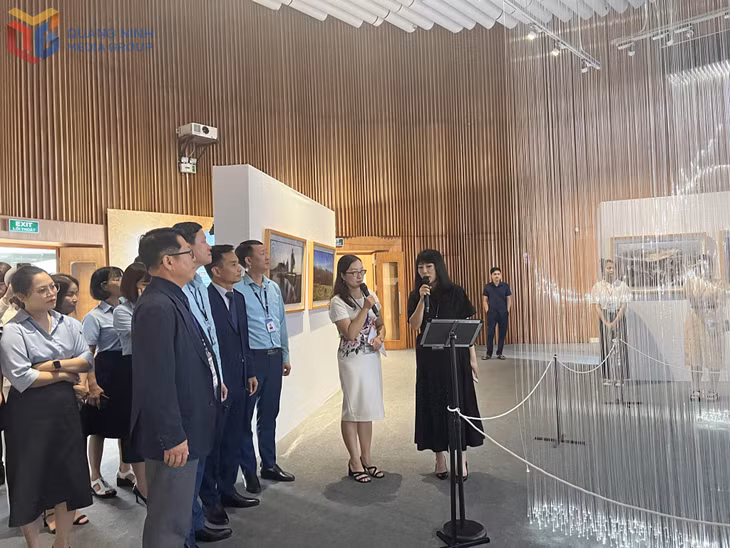 Triển lãm Di sản Thiên nhiên thế giới Jeju Hàn Quốc tại Bảo tàng Quảng Ninh năm 2023, thu hút đông đảo du khách với công nghệ trình chiếu hiện đại, nghệ thuật, gia tăng trải nghiệm của du khách.