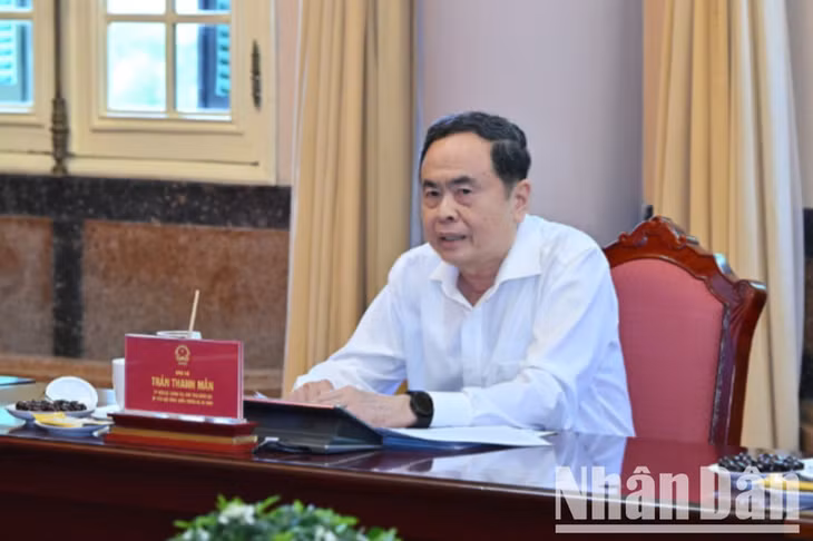Chủ tịch Quốc hội Trần Thanh Mẫn phát biểu tại phiên họp.