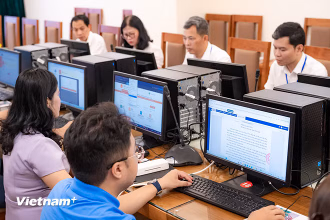 Ủy ban nhân dân đặc khu có dân số dưới 1.000 người sẽ gồm có Chủ tịch, không quá 02 Phó Chủ tịch Ủy ban nhân dân và các Ủy viên.. (Ảnh: PV/Vietnam+)