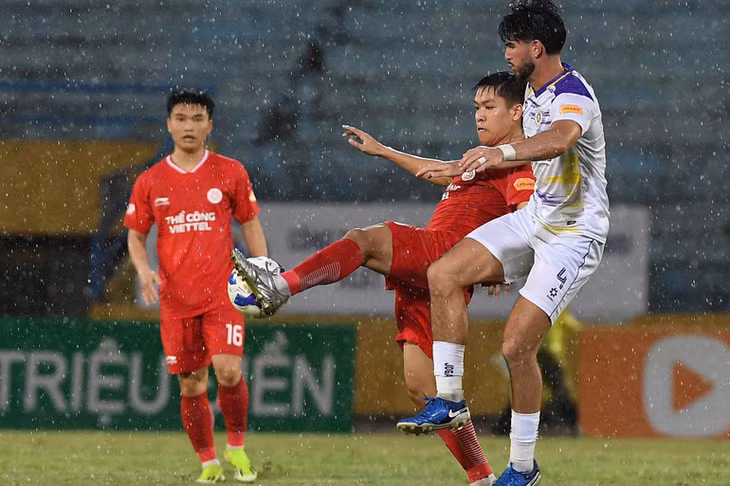 Thể Công Viettel có bàn vươn lên dẫn trước 1-0. (Ảnh: TRẦN HẢI)