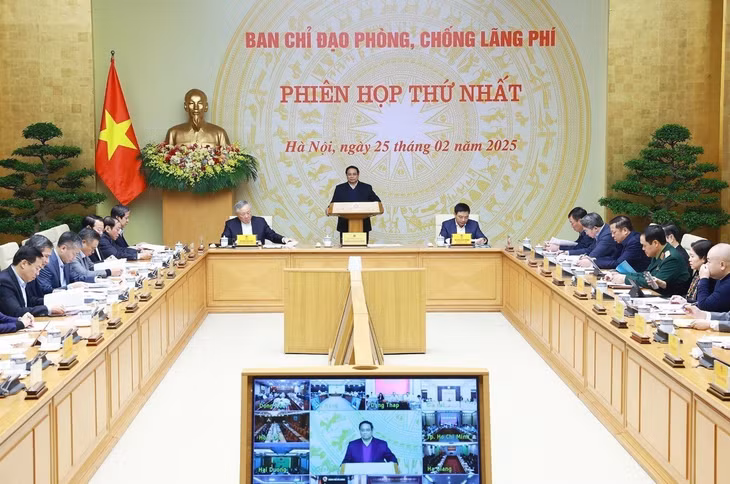 Thủ tướng Phạm Minh Chính chủ trì Phiên họp thứ nhất của Ban Chỉ đạo phòng, chống lãng phí. (Nguồn: TTXVN)