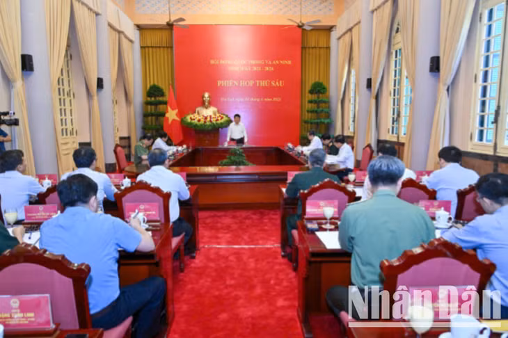 Toàn cảnh phiên họp.