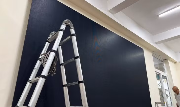 Sự khác nhau về thiết kế, chất lượng hiển thị và môi trường sử dụng màn hình LED và LCD ghép ảnh 2 Sự khác nhau về thiết kế, chất lượng hiển thị và môi trường sử dụng màn hình LED và LCD ghép ảnh 2