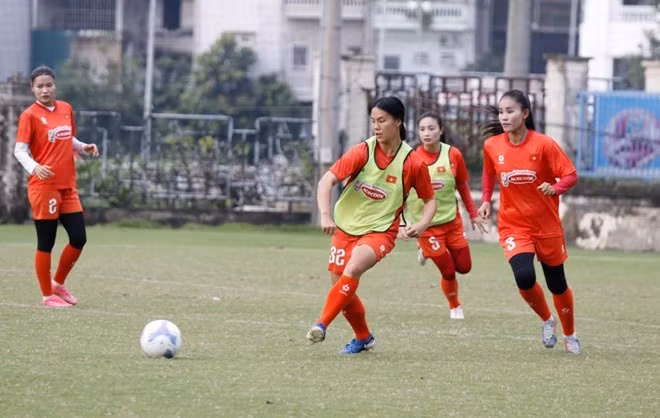 Cầu thủ Nguyễn Hoàng Nam Mi (số 32) không cùng tuyển nữ Việt Nam dự vòng loại giải bóng đá nữ châu Á 2026. Ảnh: VFF