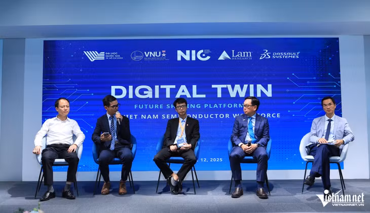 Các diễn giả tham gia thảo luận về mô hình hợp tác “Ba nhà” – Nhà nước, nhà trường, doanh nghiệp – trong đào tạo nhân lực bán dẫn. Ảnh: NIC