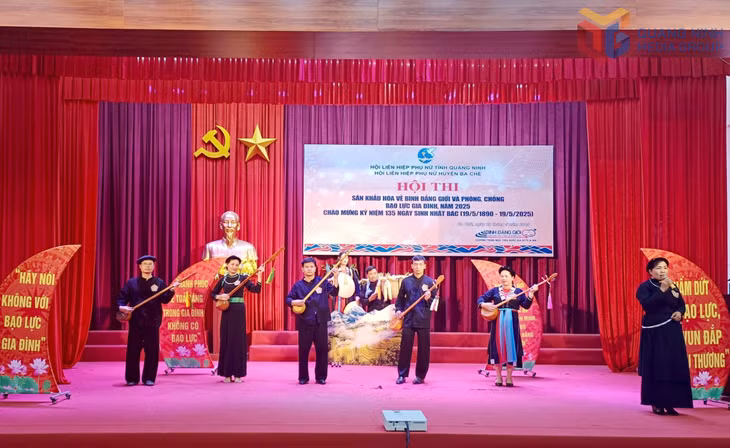 Hội thi Sân khấu hóa về bình đẳng giới, phòng chống bạo lực gia đình" năm 2025 do Hội LHPN huyện Ba Chẽ tổ chức.