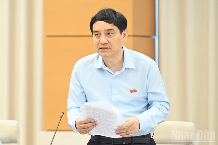 Chủ nhiệm Ủy ban Văn hóa và Xã hội Nguyễn Đắc Vinh. (Ảnh: DUY LINH)