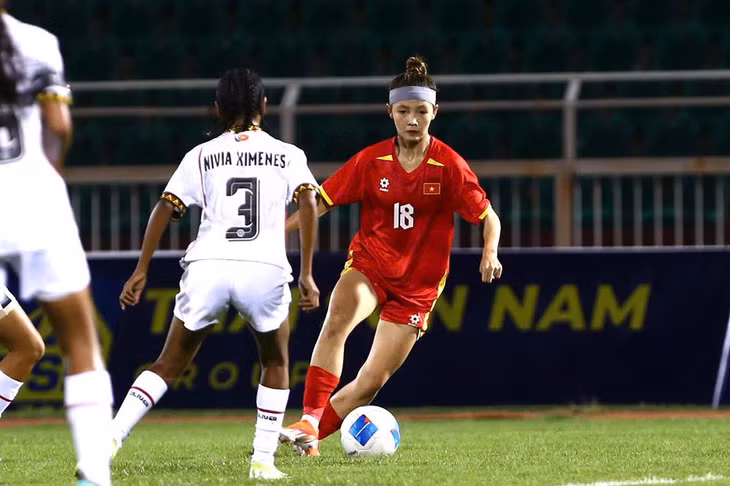 U19 nữ Việt Nam có thế trận áp đảo trước Timor-Leste. Ảnh: VFF