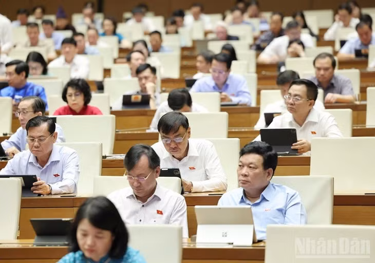 Các đại biểu tham dự phiên họp của Quốc hội, sáng 18/6/2025. (Ảnh: DUY LINH)