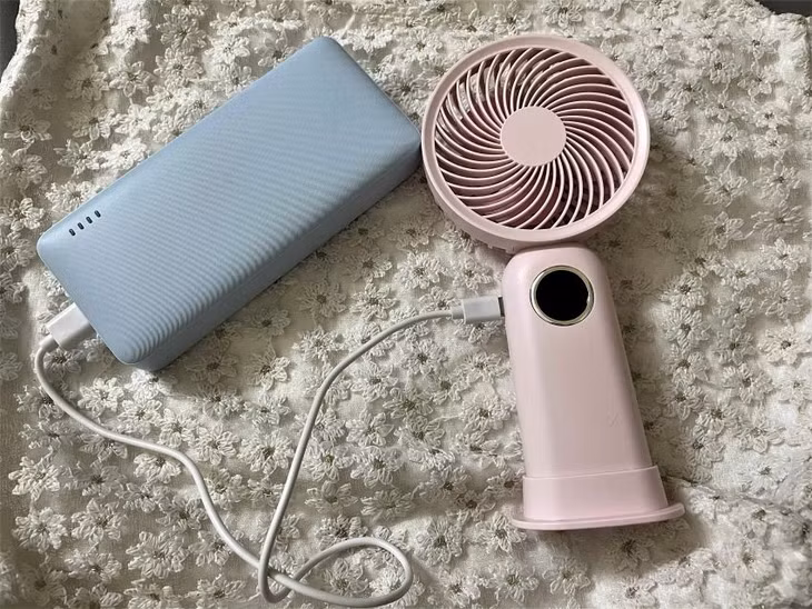 Nên chọn sạc dự phòng phù hợp với thiết bị của bạn. Ảnh: Mai Hương