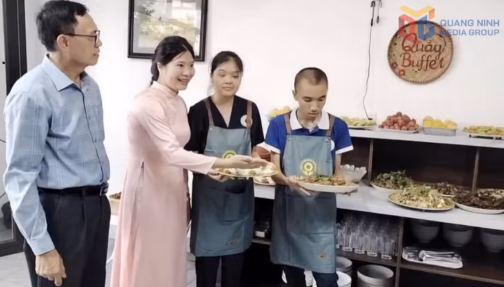 Sản phẩm chay của các em học sinh khuyết tật được hướng dẫn 