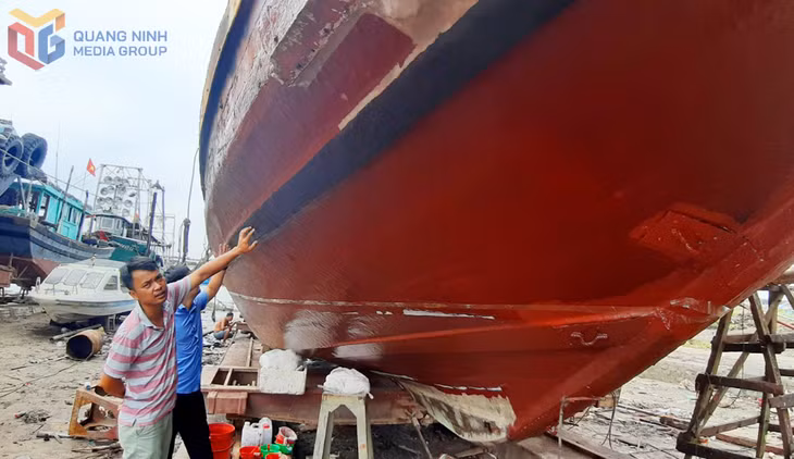 Ở Quảng Yên, đóng tàu và nhiều làng nghề truyền thống có tính "cha truyền con nối", thể hiện sự kết nối các thế hệ trong gia đình.