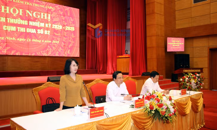 Đồng chí Trịnh Thị Minh Thanh, Phó Bí thư Thường trực Tỉnh ủy, Chủ tịch HĐND tỉnh, phát biểu tại hội nghị.