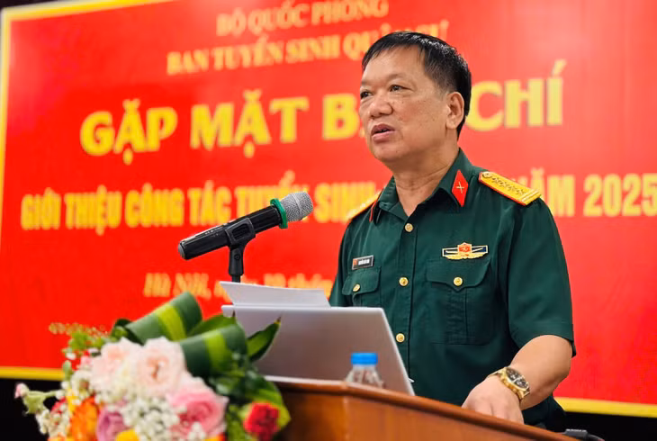 Đại tá Nguyễn Văn Thái, Trưởng ban thư ký Ban Tuyển sinh quân sự, Bộ Quốc phòng. Ảnh: Thuý Nga