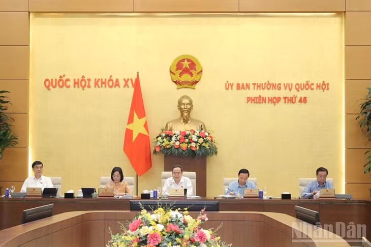 Quang cảnh phiên họp. (Ảnh: DUY LINH)