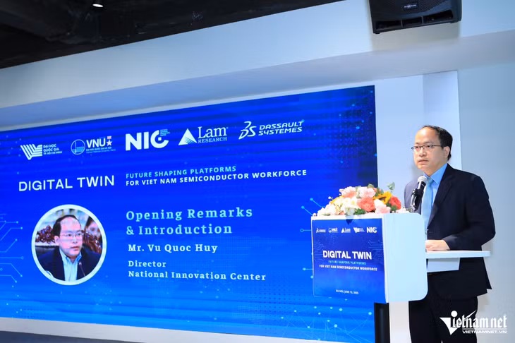 Ông Vũ Quốc Huy, Giám đốc Trung tâm Đổi mới sáng tạo quốc gia, phát biểu khai mạc sự kiện. Ảnh: NIC