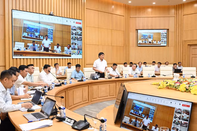 6 tháng cuối năm 2025, EVN đã bám sát kịch bản thực tế về nhu cầu phụ tải để cập nhật lại kế hoạch vận hành hệ thống điện. (Ảnh: PV/Vietnam+)