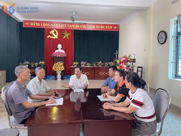 Một buổi sinh hoạt triển khai công việc tại khu phố 2, phường Đức Chính, TP Đông Triều.