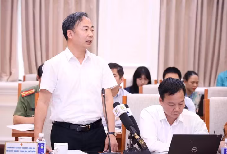 Giáo sư Nguyễn Ngọc Hà, Trưởng ban Đề thi Kỳ thi tốt nghiệp trung học phổ thông năm 2025 thông tin tại buổi họp báo. (Ảnh: Bộ GD-ĐT)