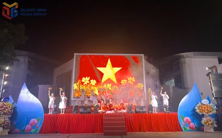 Tiết mục nghệ thuật đặc sắc của học sinh của Cung Văn hóa thanh, thiếu nhi Quảng Ninh.