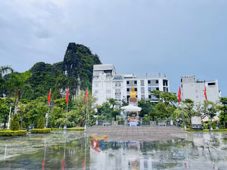 Công trình tượng đài đồng chí Vũ Văn Hiếu hiện tại.