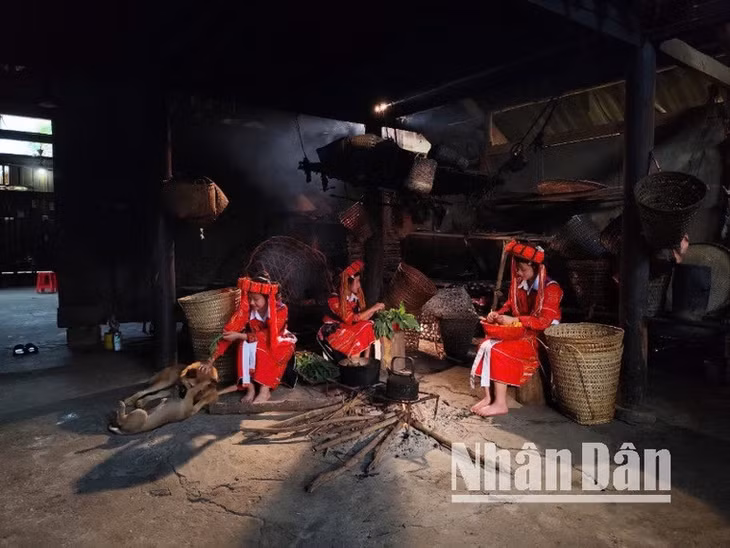 Văn hóa bản địa là tài nguyên du lịch thu hút du khách. (Ảnh: VŨ LINH)