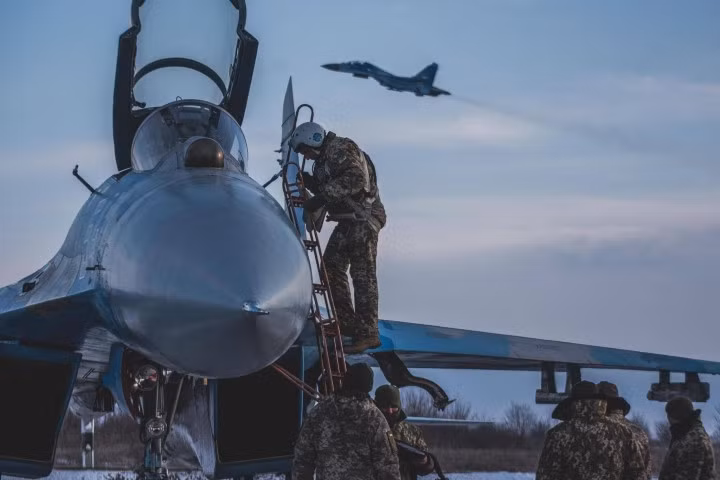 Theo Bộ Quốc phòng Nga cho biết đã vô hiệu hóa các lực lượng phòng không và không quân của Ukraine bằng các cuộc tấn công chính xác vào rạng sáng 24/2. (Ảnh: Không quân Ukraine)