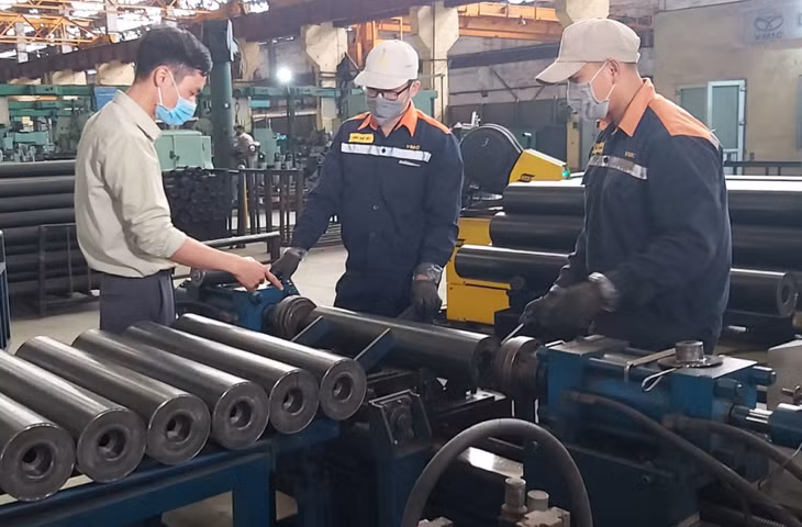 CNLĐ làm việc tại Công ty CP công nghiệp ô tô (Vinacomin)