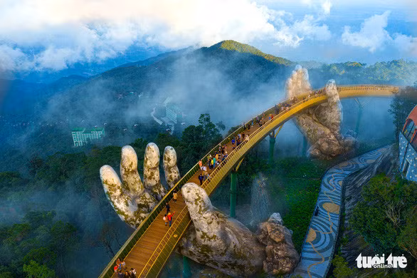 Bà Nà Hills ở Đà Nẵng mở cửa đón khách trở lại từ 18-3 - Ảnh 1.