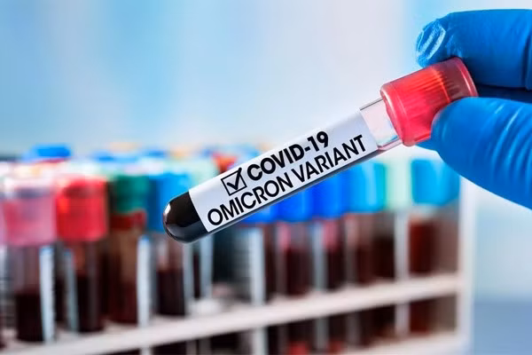 Triệu chứng Omicron khác nhau giữa nam và nữ