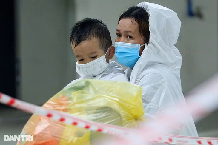Đến nay Việt Nam có khoảng 490.000 trẻ mắc Covid-19 (Ảnh minh họa: Hải Long).
