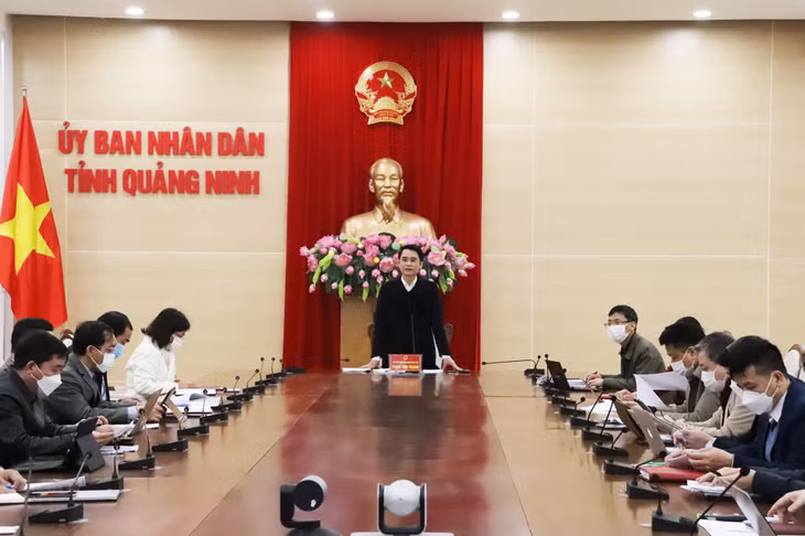 Đồng chí Phạm Văn Thành, Phó Chủ tịch UBND tỉnh, phát biểu chỉ đạo tại cuộc họp.