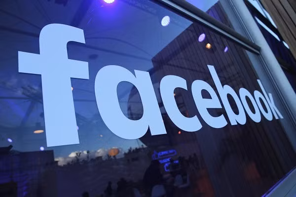 Người dùng sụt giảm, Facebook bốc hơi 200 tỷ USD vốn hoá