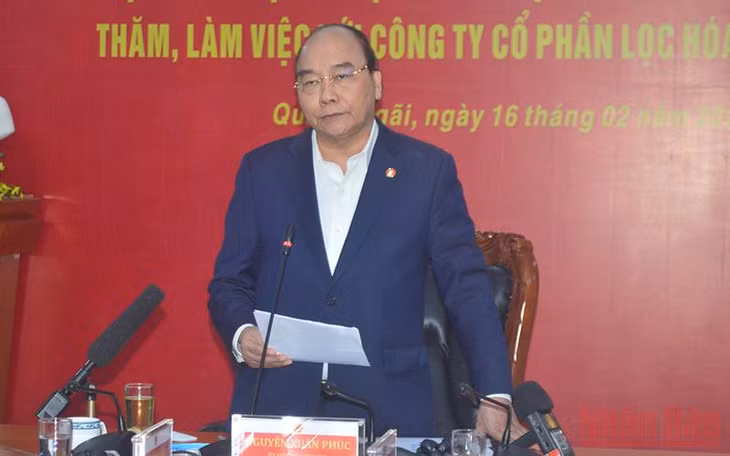 Chủ tịch nước Nguyễn Xuân Phúc phát biểu tại buổi làm việc với Công ty lọc hóa dầu Bình Sơn.