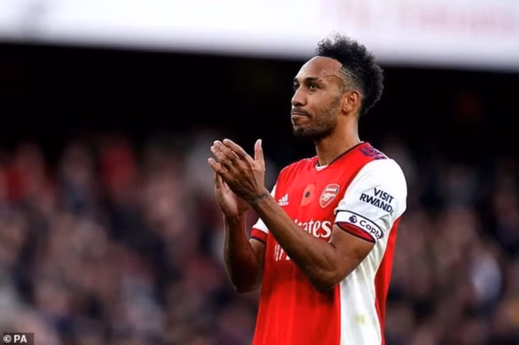 Pierre-Emerick Aubameyang được kỳ vọng sẽ giúp Barcelona cải thiện hàng công.