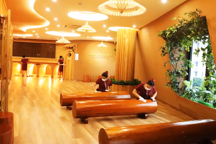 Cơ sở kinh doanh dịch vụ massage Thẩm mỹ viện Bích Hòa đầu tư thêm các dịch vụ mới để phục vụ nhu cầu của khách hàng khi được mở cửa trở lại.